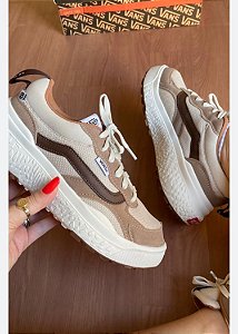 Tenis Vans Marrom com Bege Ultrarange