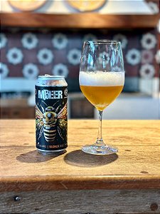 Cerveja Mbeer Blonde Ale com Mel de Abelha Apis 473ml- Caixa com 6 unidades