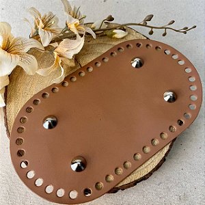 Base Couro Oval 13x23cm -  Caramelo Escuro com Bailarina Níquel