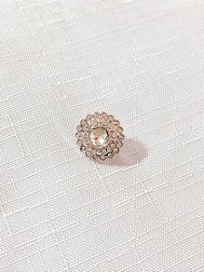 Botão Trabalhado com Pé 17mm Prata