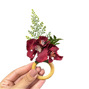 Porta-guardanapo arranjo floral vinho