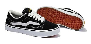 TÊNIS MAD RATS - SLIP ON PRETO E BRANCO