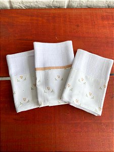 Kit 3 Fraldinhas Premium - Corações