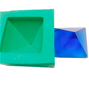 Forma de Silicone - Pirâmide Lisa G