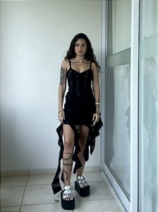 Vestido Mia Babados Preto