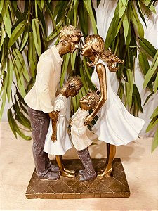 Estatueta Decorativa de Família
