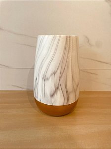 Vaso em cerâmica marmorizado com detalhe dourado