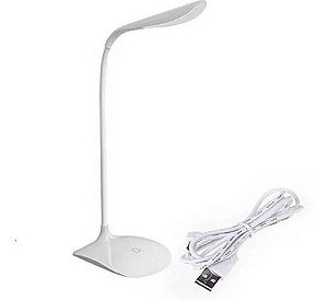 Luminária De Mesa Com Led 3 Níveis De Luz Usb Desk Light