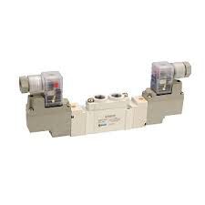 SY5320-4DZ-01  VALVULA DIRECIONAL 5/3 VIAS DUPLO SOLENOIDE BOBINA 220 VCA ROSCA 1/8- SERIE SY                    NCM :  84818092