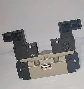 EVS7-6-FG-D-6CV  VALVULA ISO 1 DIRECIONAL 5/2 VIAS RETORNO POR MOLA DUPLO SOLENOIDE 220VCA - SERIE EVS7 SMC                    NCM :  84818092
