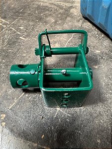 Catraca de ferro para poste