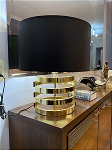 Abatjour Mutum em Latão Dourado (M) - Breton (Mostruário de Loja)