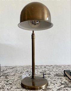 Luminária de Mesa Juddy (M204) - Golden Art (Apartamento Decorado com Detalhe)