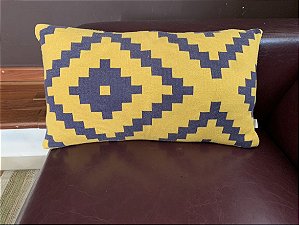 Almofada Rim Gringa em Tricot 50x30 - Tri.Co (Apartamento Decorado)