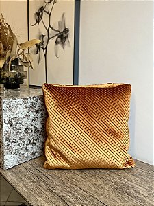 Almofada Dobradura Aveludada 45X45 - Zara Home (Apartamento Decorado)