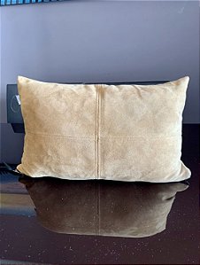 Almofada Cruz em Camurça 55X35 - Home Style (Apartamento Decorado)