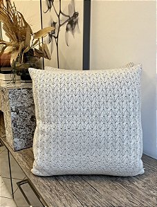 Almofada ZigZag em Crochê 50x50 - Artesanal (Apartamento Decorado)