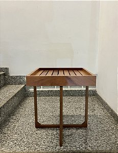 Mesa Lateral Devah em Madeira Maciça - Breton (Mostruário de Loja)