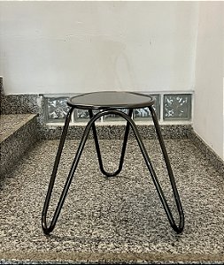 Mesa Lateral Sabiá com Tampo em Mármore Preto - Breton (Mostruário de Loja com Detalhe)