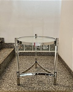 Mesa Lateral Jacaretinga Cromado com Tampo em Cristal - Breton (Mostruário de Loja)