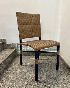 Cadeira Manila sem Braço em Fibra Sintética - Breton (Mostruário de Loja)