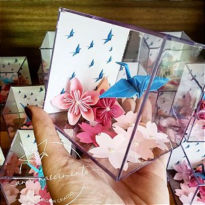 Cubo de Acrílico com Origami - 10cm