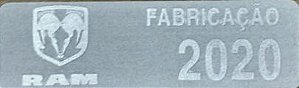 B032765-20 - PLAQUETA METALICA ANO DE FABRICAÇÃO 2020 RAM