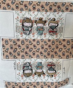 Tecido Tricoline Digital Estampa de 5 Necessaires de Japonesinhas a cada 50 cm 100% Algodão