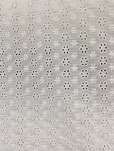 Tecido Laise de Florzinhas 100% Algodão Cor Branca 1,30 mt de Largura