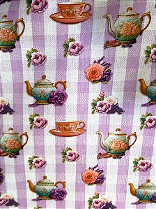 Tecido Tricoline Estampa de Rosas e Porcelanas sobre Xadrez Lilás e Branco 100% Algodão