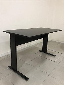 Mesa Reta Escritório 1,20 x 0,60 m Pé Aço 15 mm Cor Preto