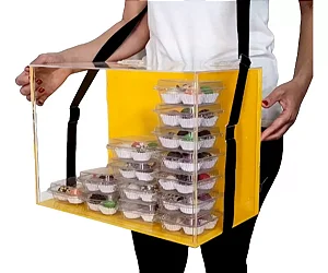 Expositor Acrilico Amarelo Cristal 56 Caixinhas Felicidade com tampa, alça e logo