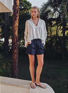 SHORTS SARJA DETALHE BOTÃO METAL - AZUL