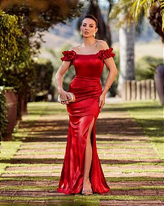 VESTIDO DE FESTA SABRINA CREPE ACETINADO FENDA - VERMELHO