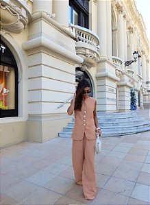 CONJUNTO ALESSANDRA ALFAIATARIA COLETE BOTÕES BICOLOR - CAMEL