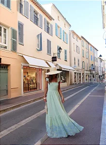 VESTIDO LONGO BORDADO LAÇO NAS COSTAS - VERDE MENTA