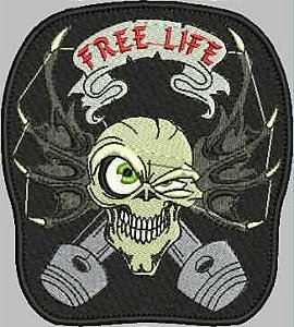 Patch Caveira com Asa 10x10 cm