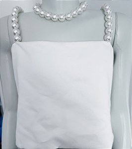 Cropped Elegance