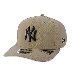 Boné 9FIFTY Stretch Snap Snapback MLB New York Yankees Aba Curva Cáqui