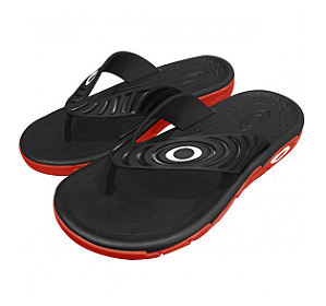 Chinelo Oakley Crowd - Preto/Vermelho