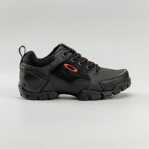 Tenis Oakley Halftrack Low II - Black/Red