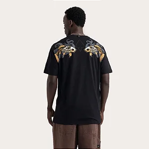 Tshirt MCD Especial Manga Japonesa Carpa - Preto