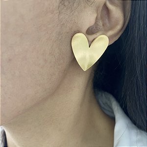 Brinco Coração Liso Dobrado