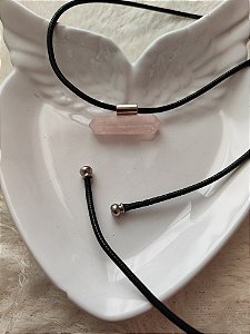 cordão / colar com pingente biterminado quartzo rosa natural