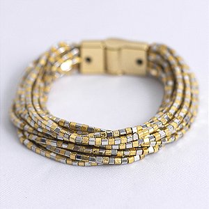 PULSEIRA ZOE.