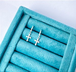 Brinco Argola com Pingente Cruz