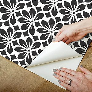 Papel de parede Autoadesivo pra Quarto Floral Arabescos Preto e branco