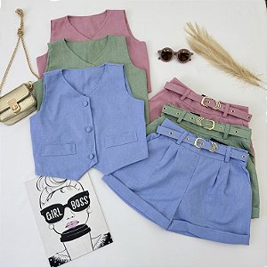 Conjunto colete + shorts com cinto