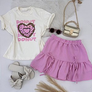 Conjunto camiseta e saia plissada