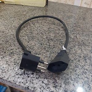 Extensão Elétrica 2P+T 10A 30cm Plug Fêmea NBR Tripolar +Plug Macho NBR Tripolar 90º